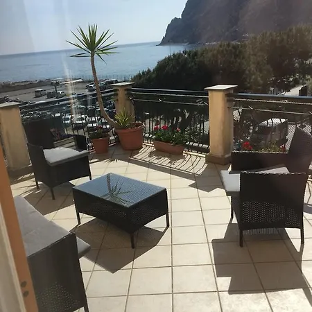 Seaside Daire Monterosso al Mare